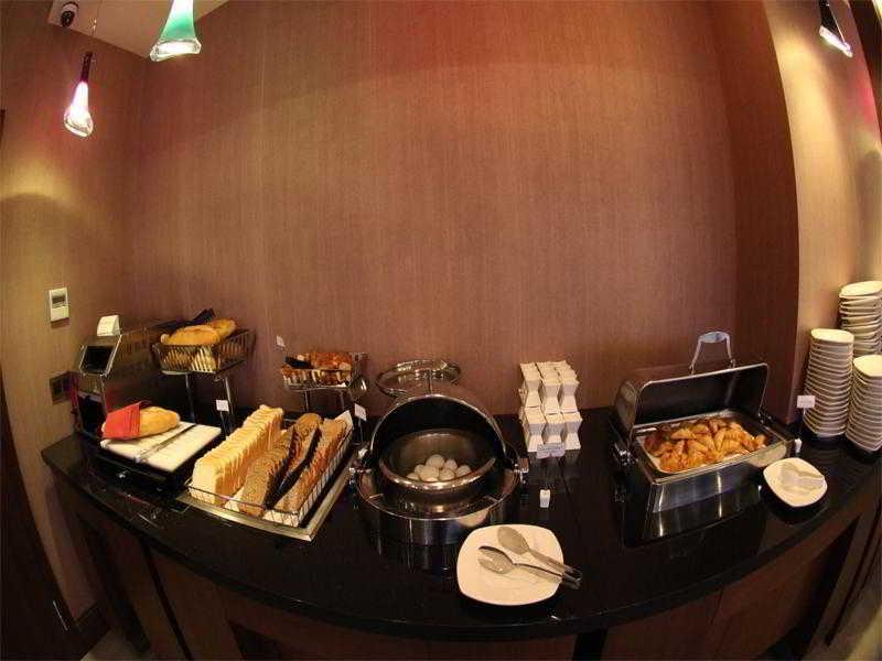 Hotel Listana 4*